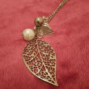 Silver Leaf Pendant Necklace
